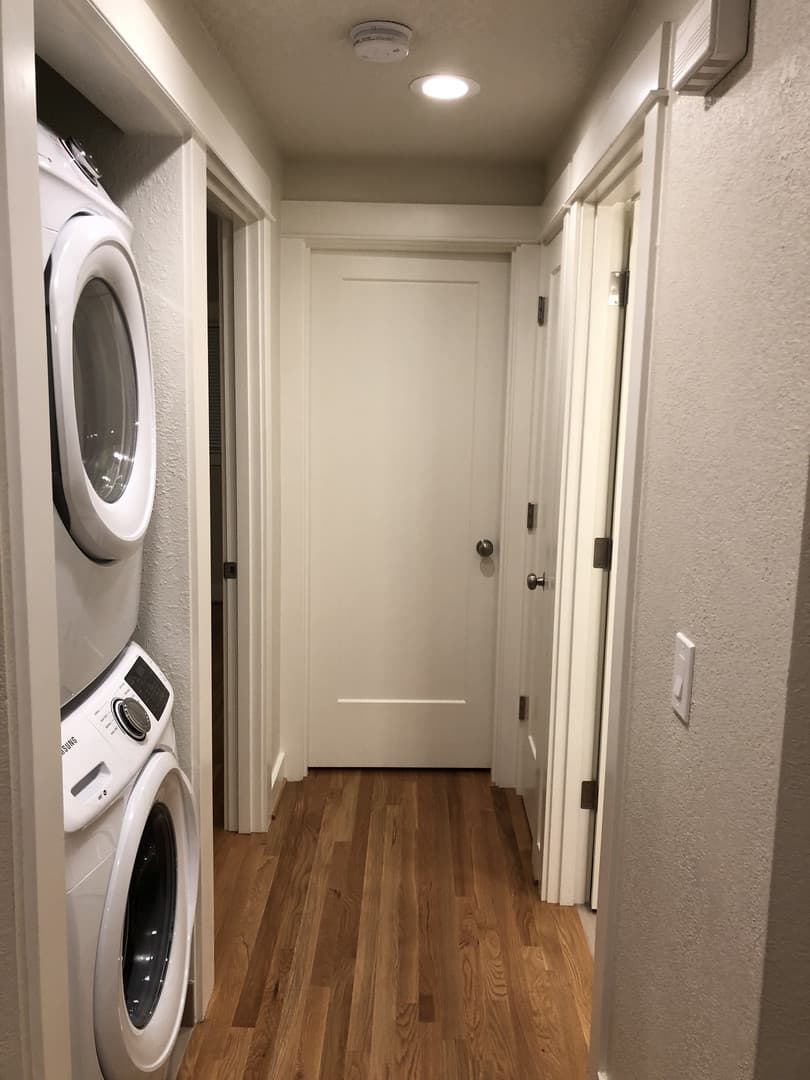 Portland Apartment: 3931 N Juneau Street