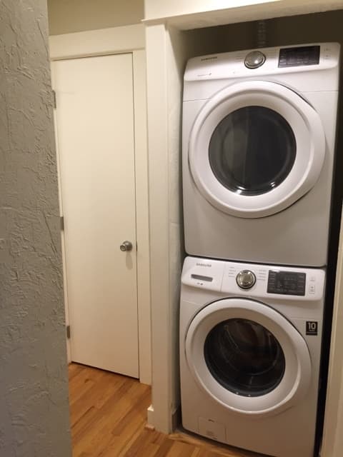 Portland Apartment: 7515 N Westanna