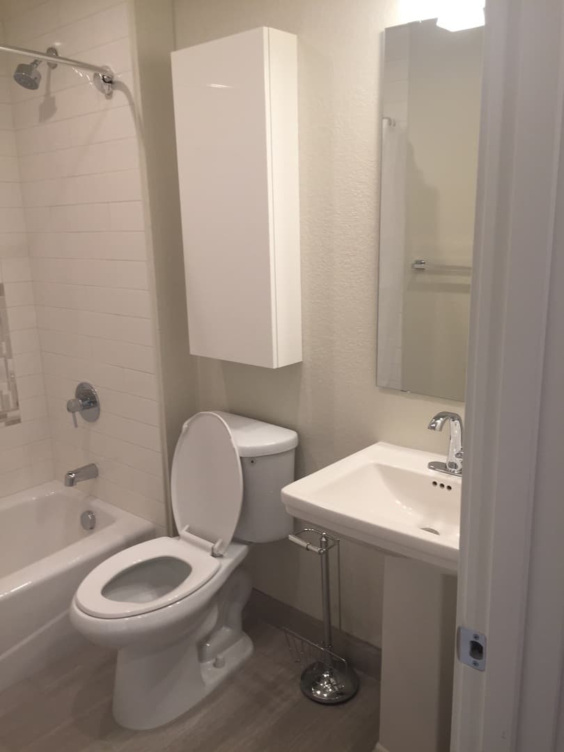 Portland Apartment: 7511 North Berkeley