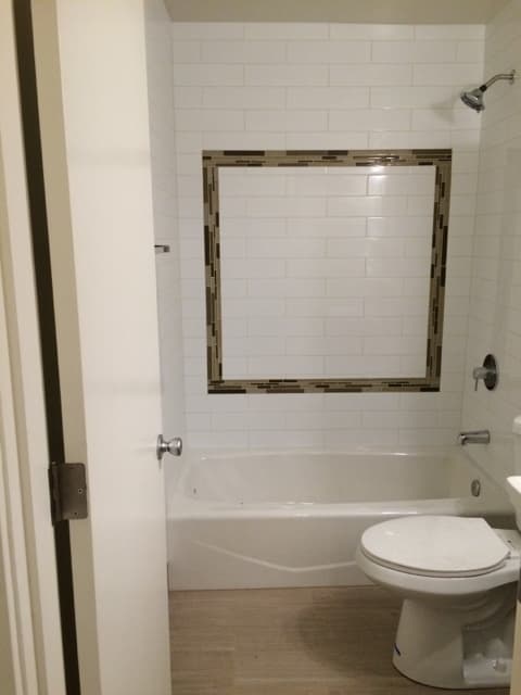 Portland Apartment: 7515 N Westanna