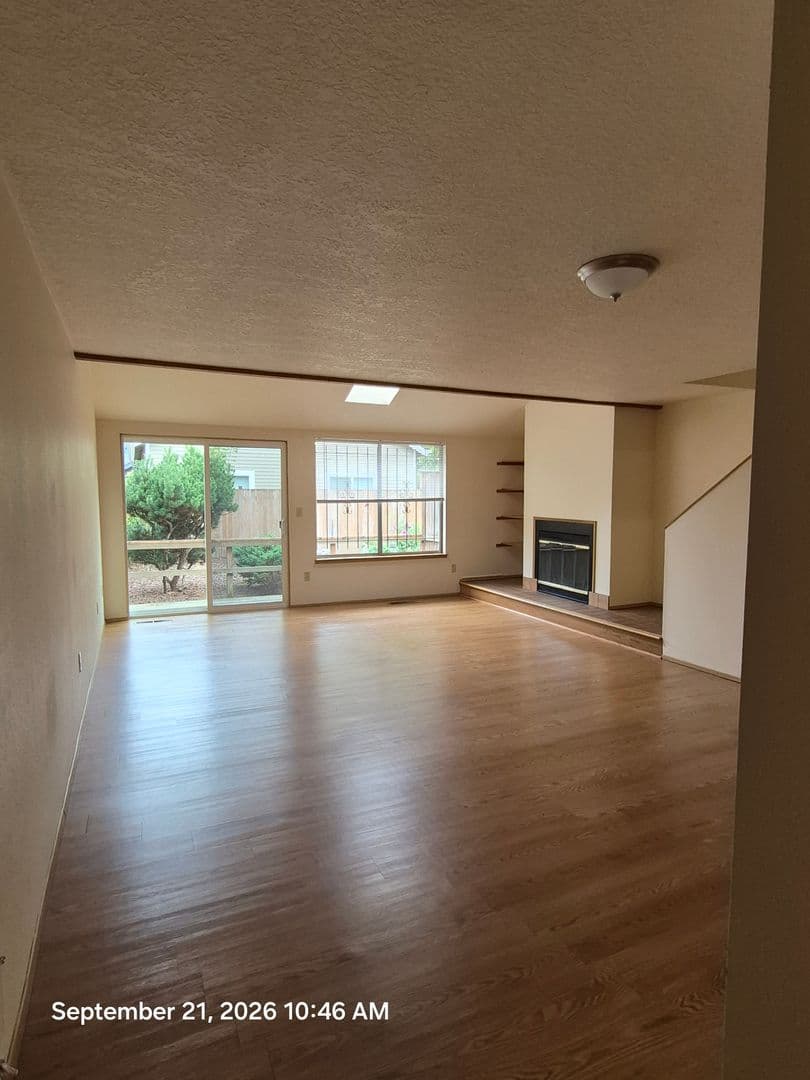 Portland Apartment: 2603-2621 SE 35th Pl