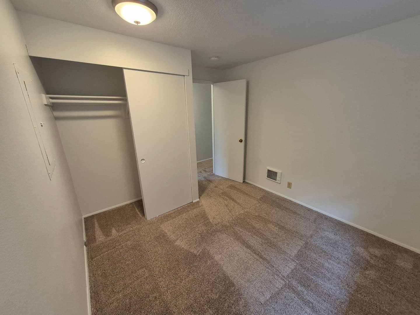 Portland Apartment: 6820 SW Garden Home Rd