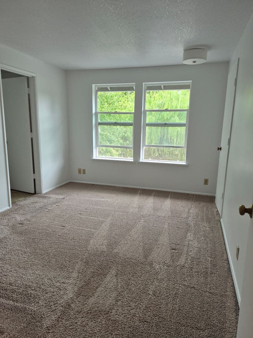 Portland Apartment: 6820 SW Garden Home Rd