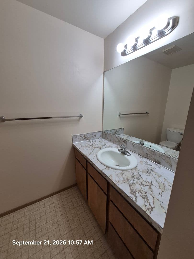Portland Apartment: 2603-2621 SE 35th Pl