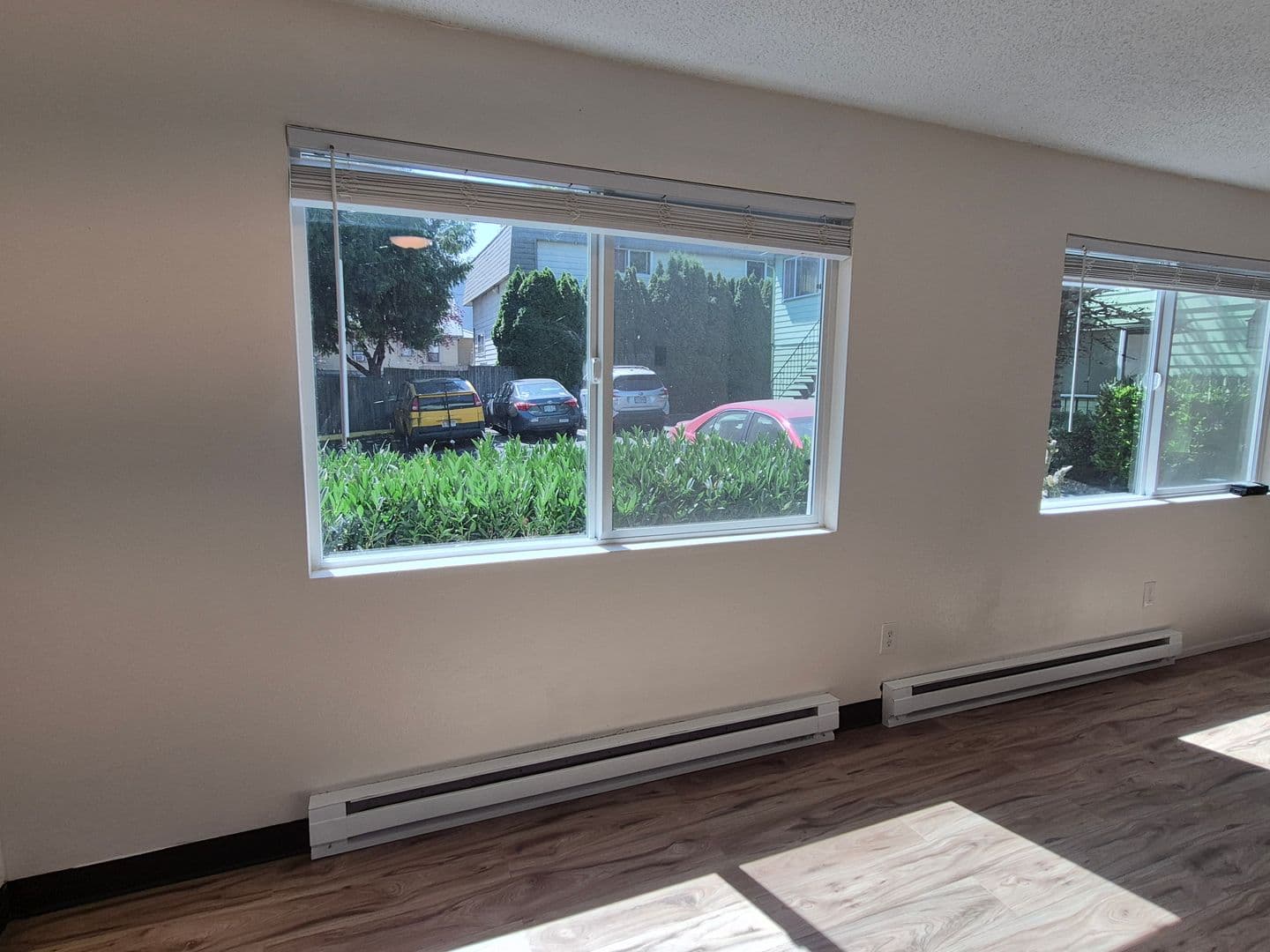 Portland Apartment: 3721 SE 13th Ave