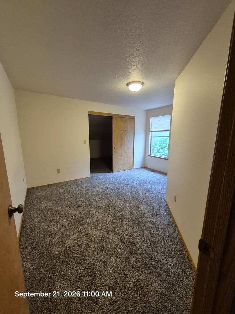 Portland Apartment: 2603-2621 SE 35th Pl