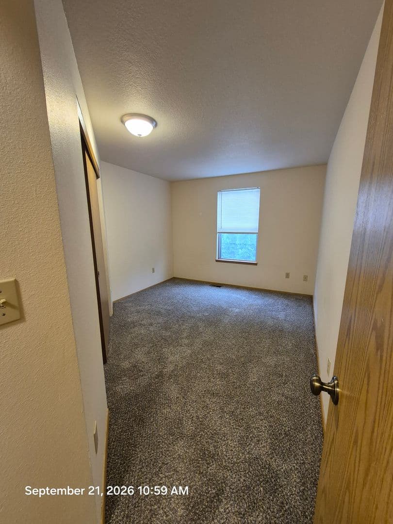Portland Apartment: 2603-2621 SE 35th Pl