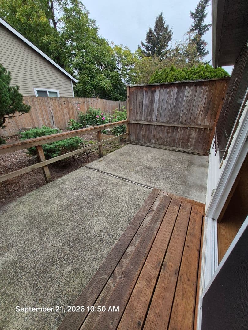 Portland Apartment: 2603-2621 SE 35th Pl
