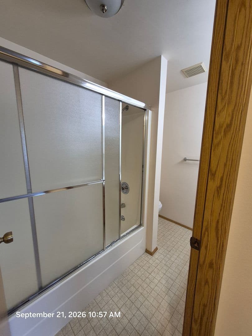 Portland Apartment: 2603-2621 SE 35th Pl
