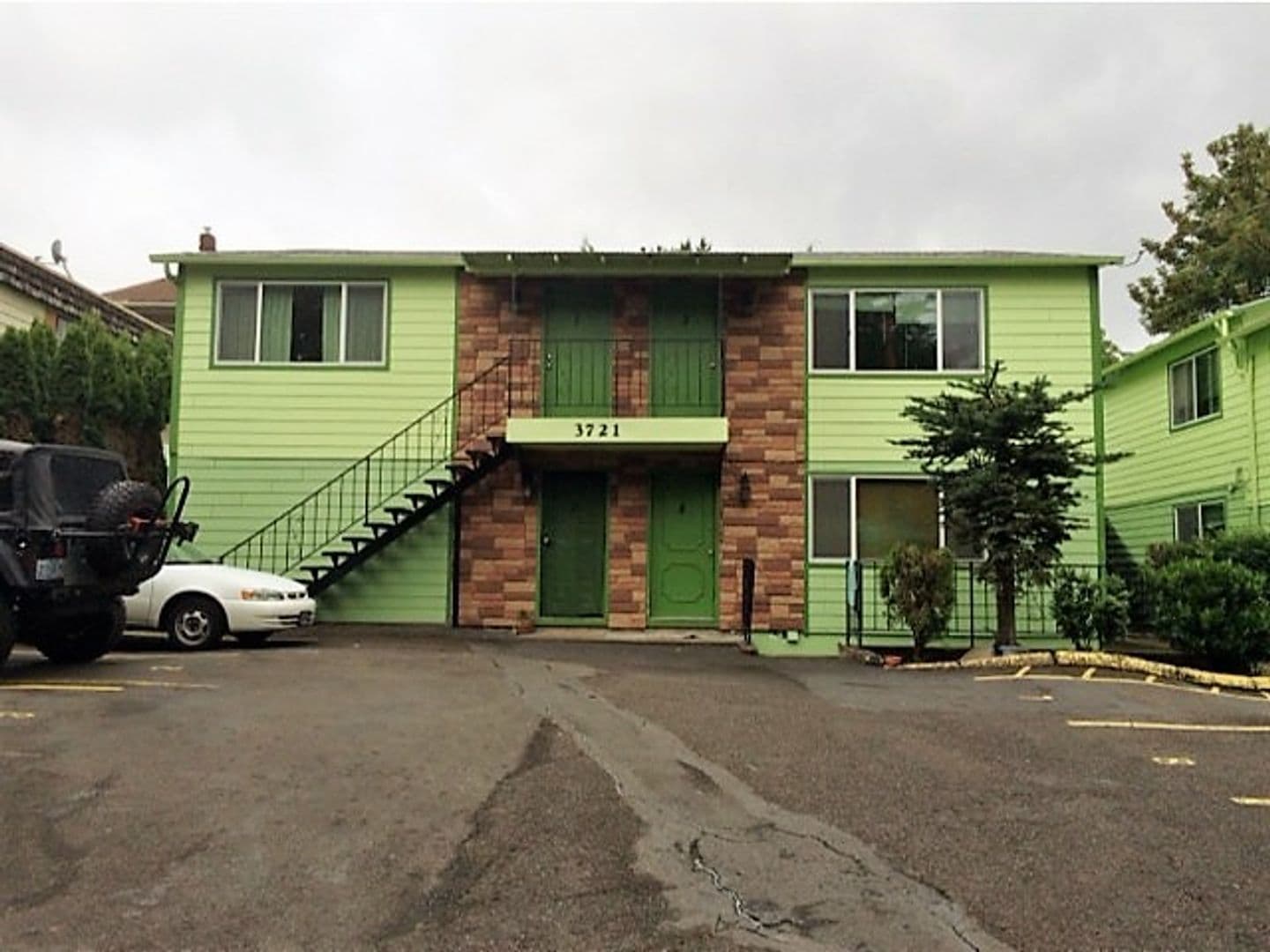 Portland Apartment: 3721 SE 13th Ave