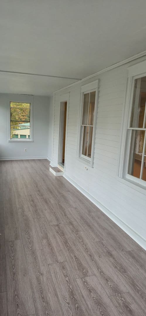 Wolfeboro Apartment: 26 Pine