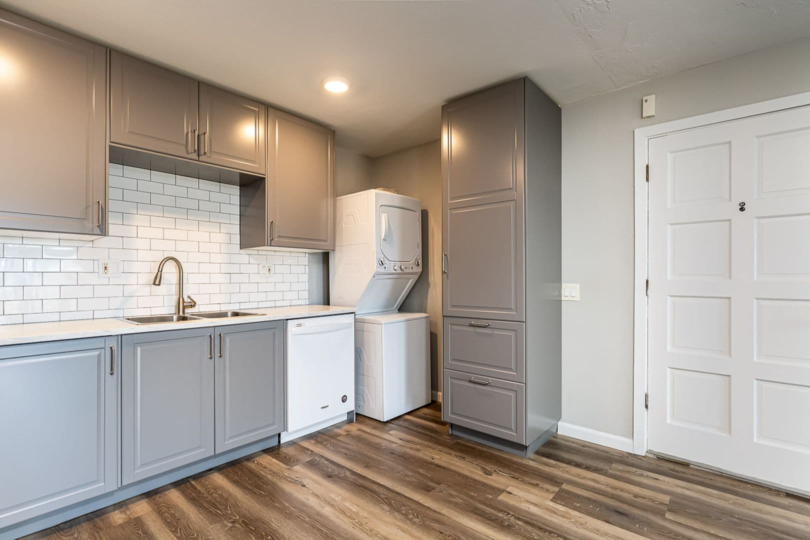 Carlsbad House: 2336 Hosp Way #116