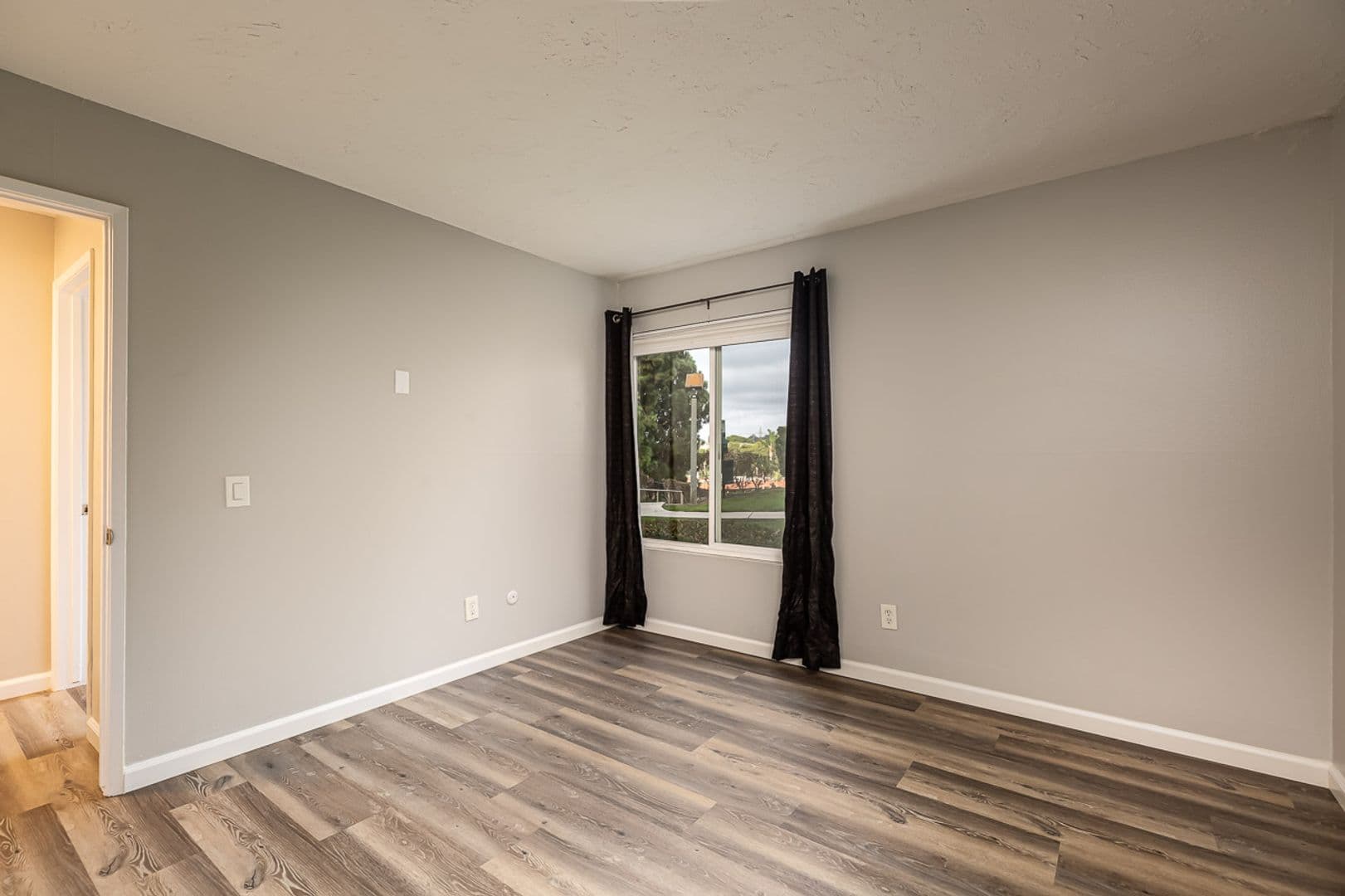 Carlsbad House: 2336 Hosp Way #116