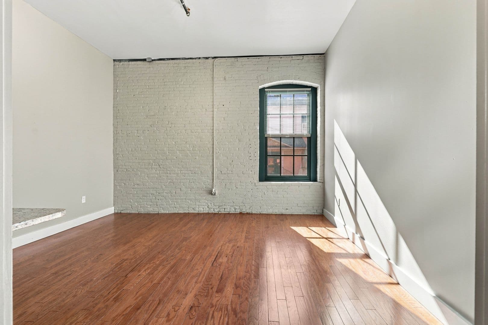 Lancaster Apartment: 227 N Prince St
