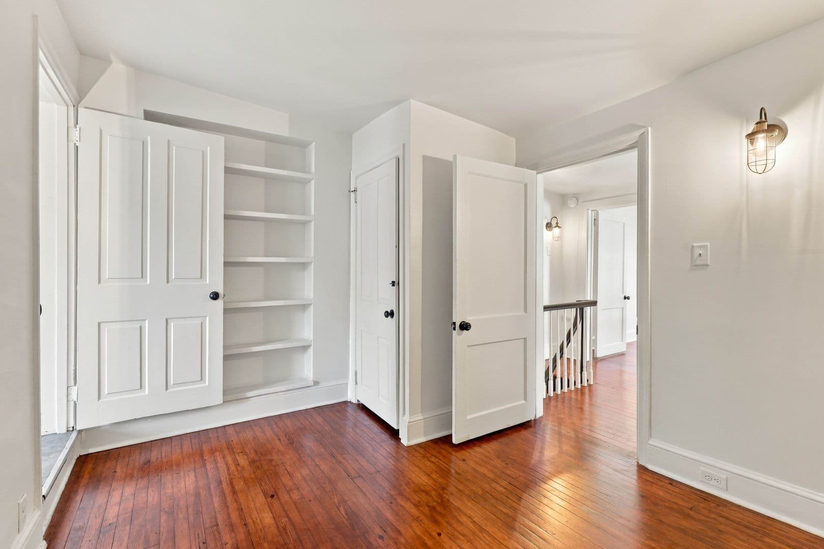 Lancaster House: 304 N Mulberry St