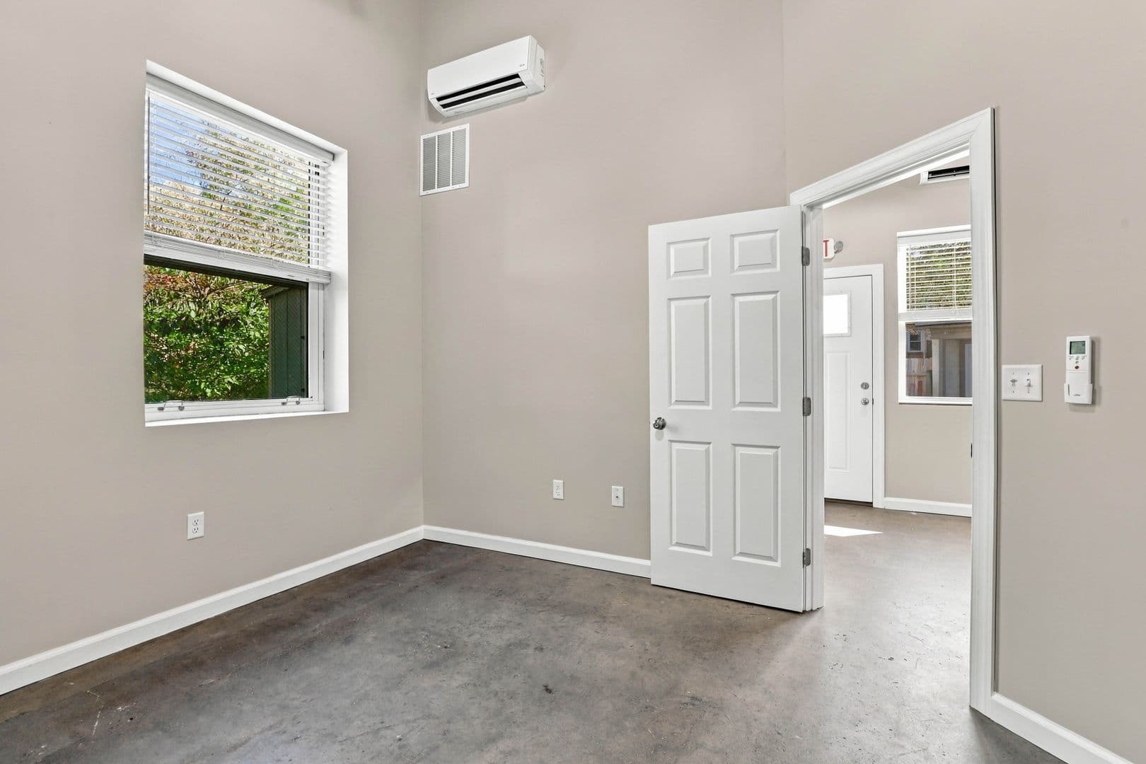 Lancaster Apartment: 283 E Madison Street