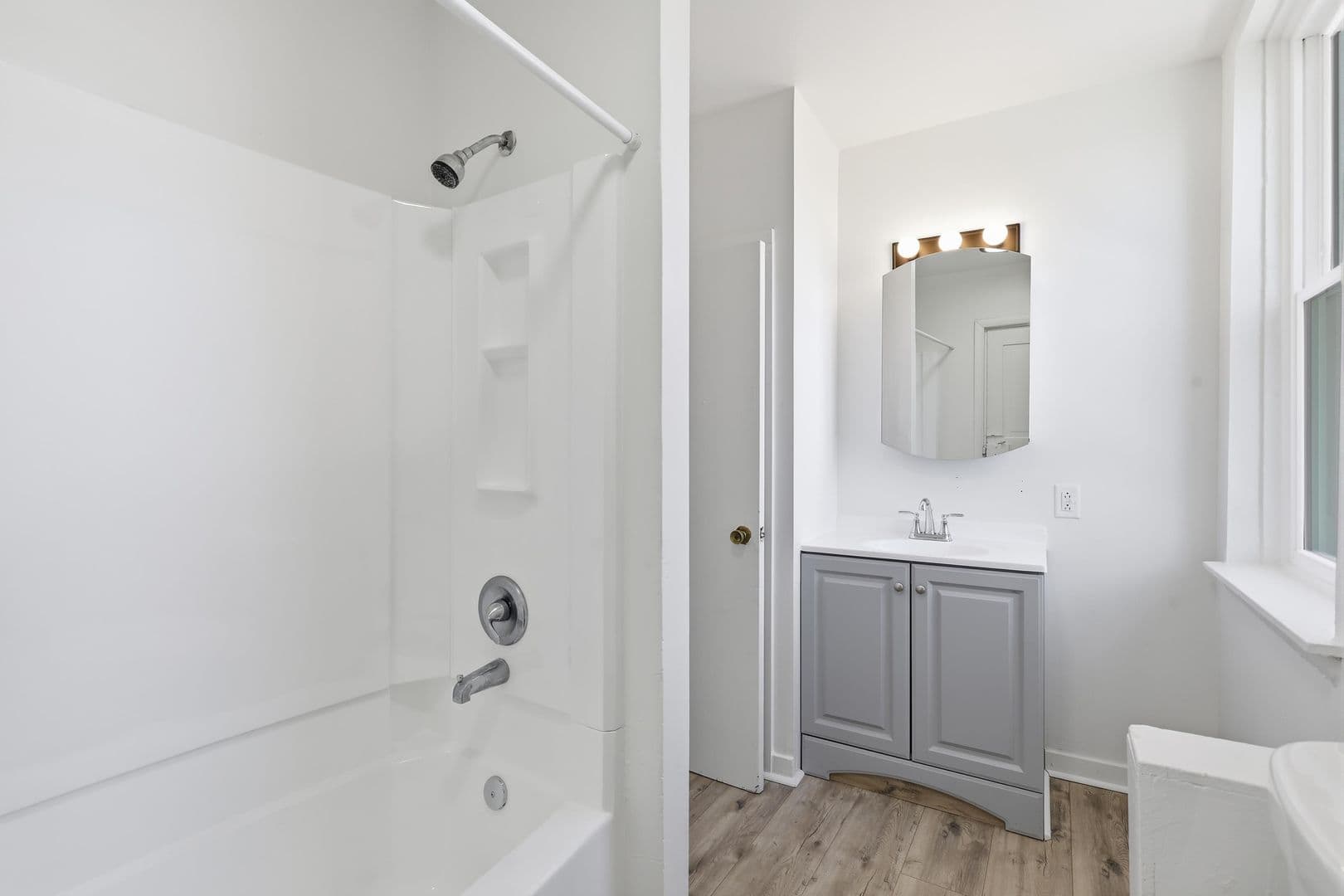 Mount Joy Apartment: 101 West Main St