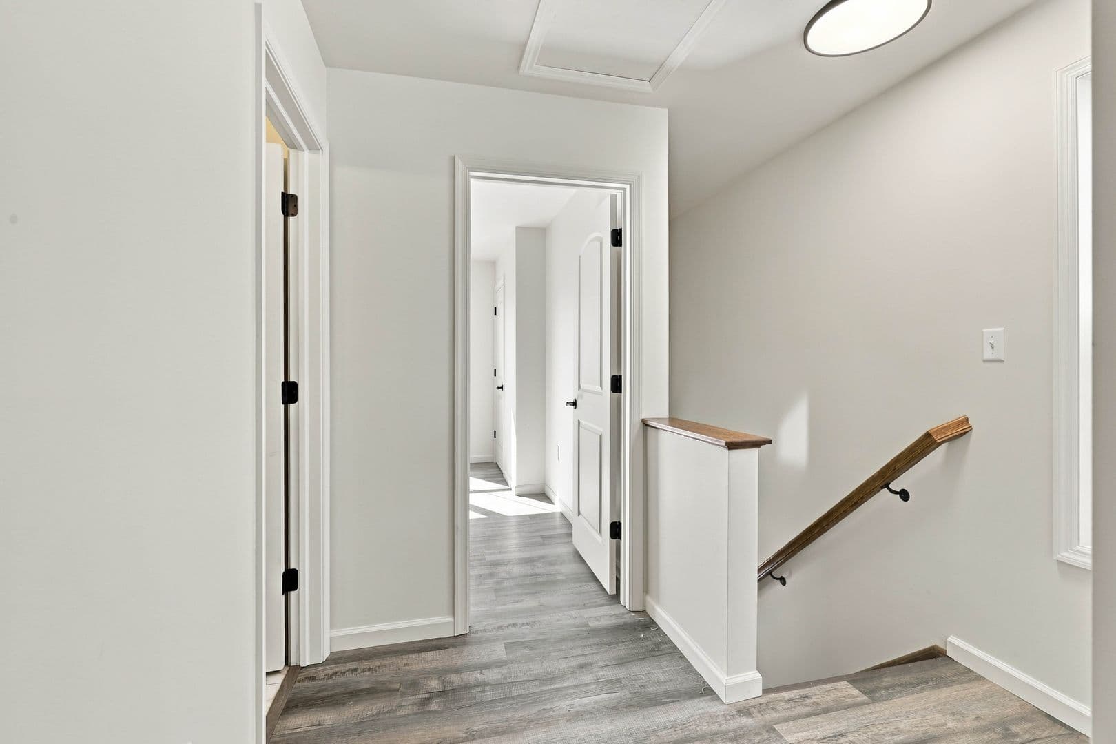 Columbia Apartment: 750 S 9th St