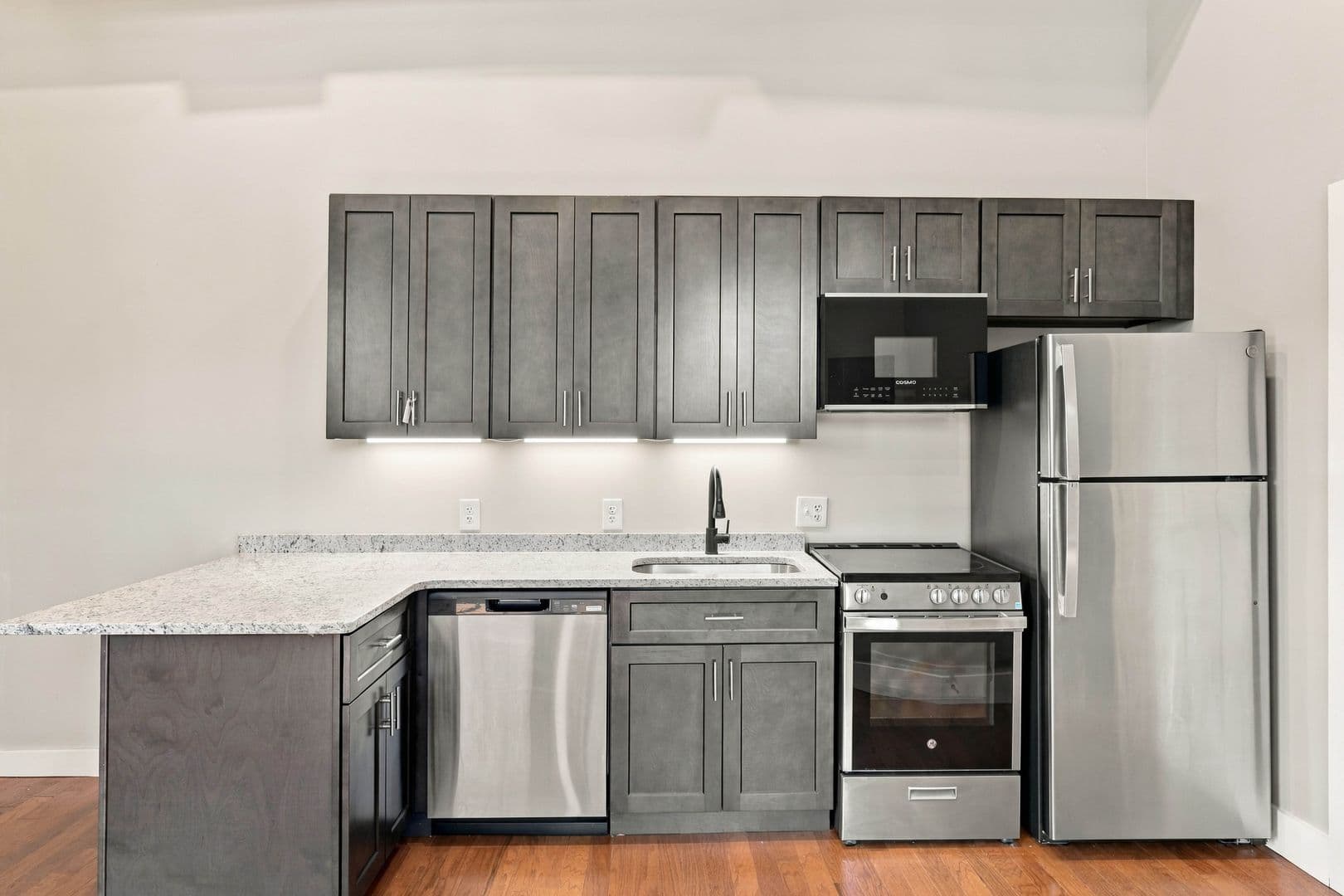 Lancaster Apartment: 227 N Prince St