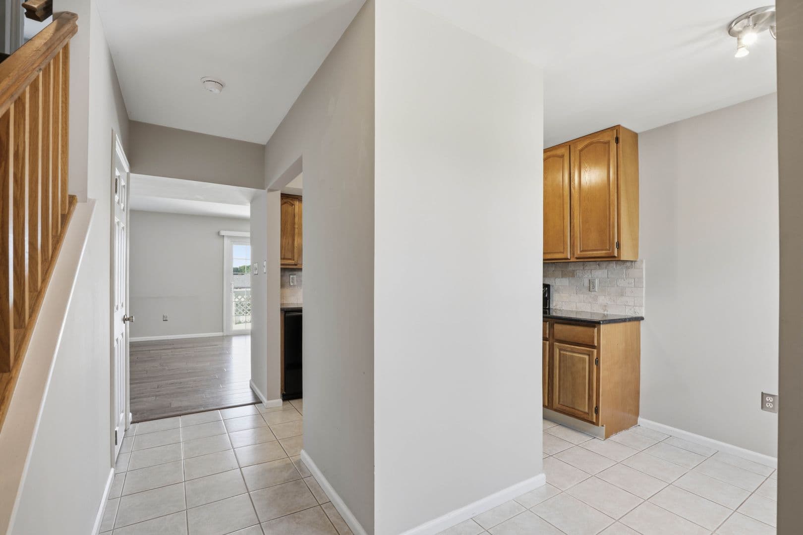 Lancaster House: 106 Spring Ridge Ct