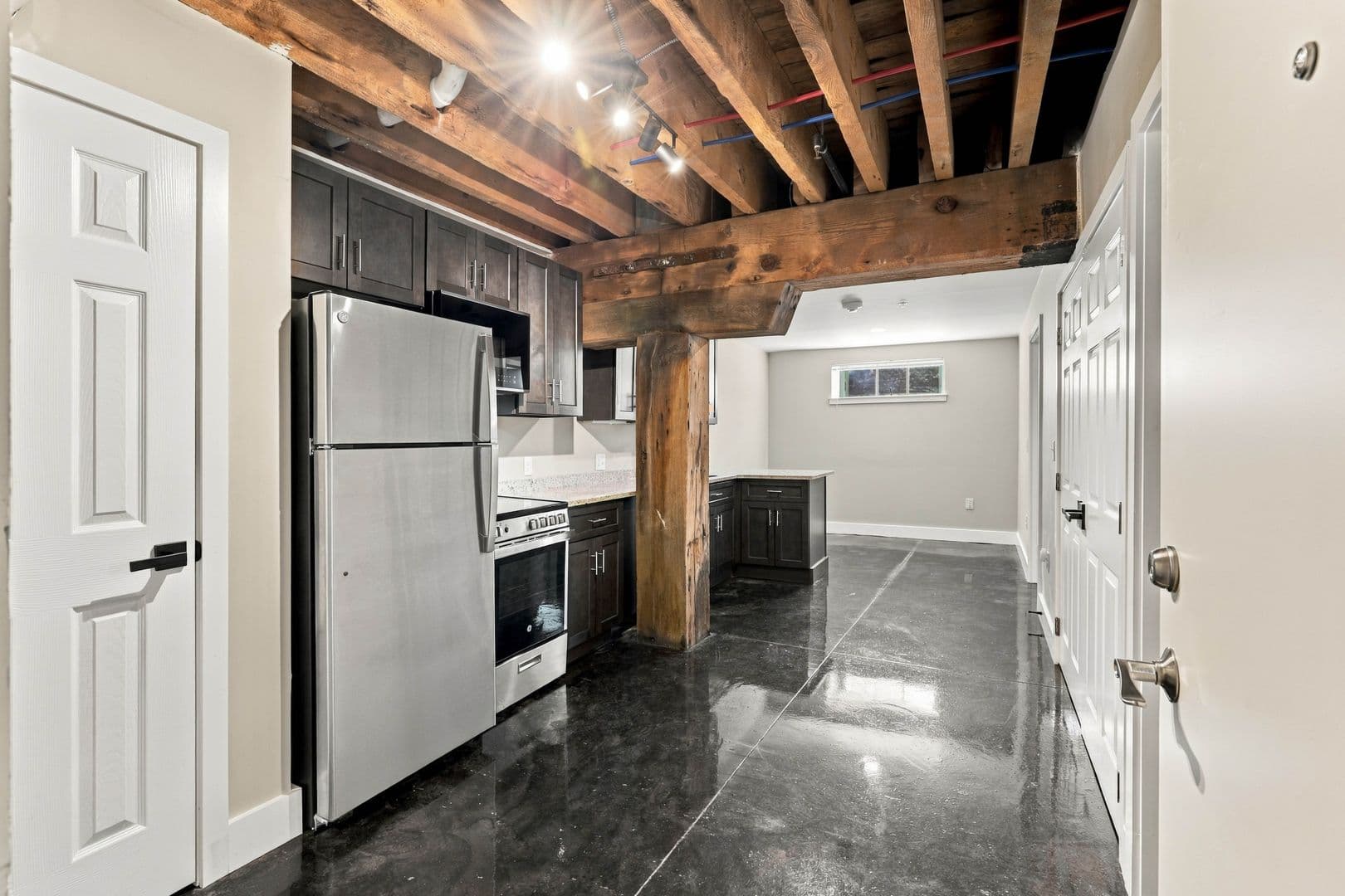 Lancaster Apartment: 227 N Prince St
