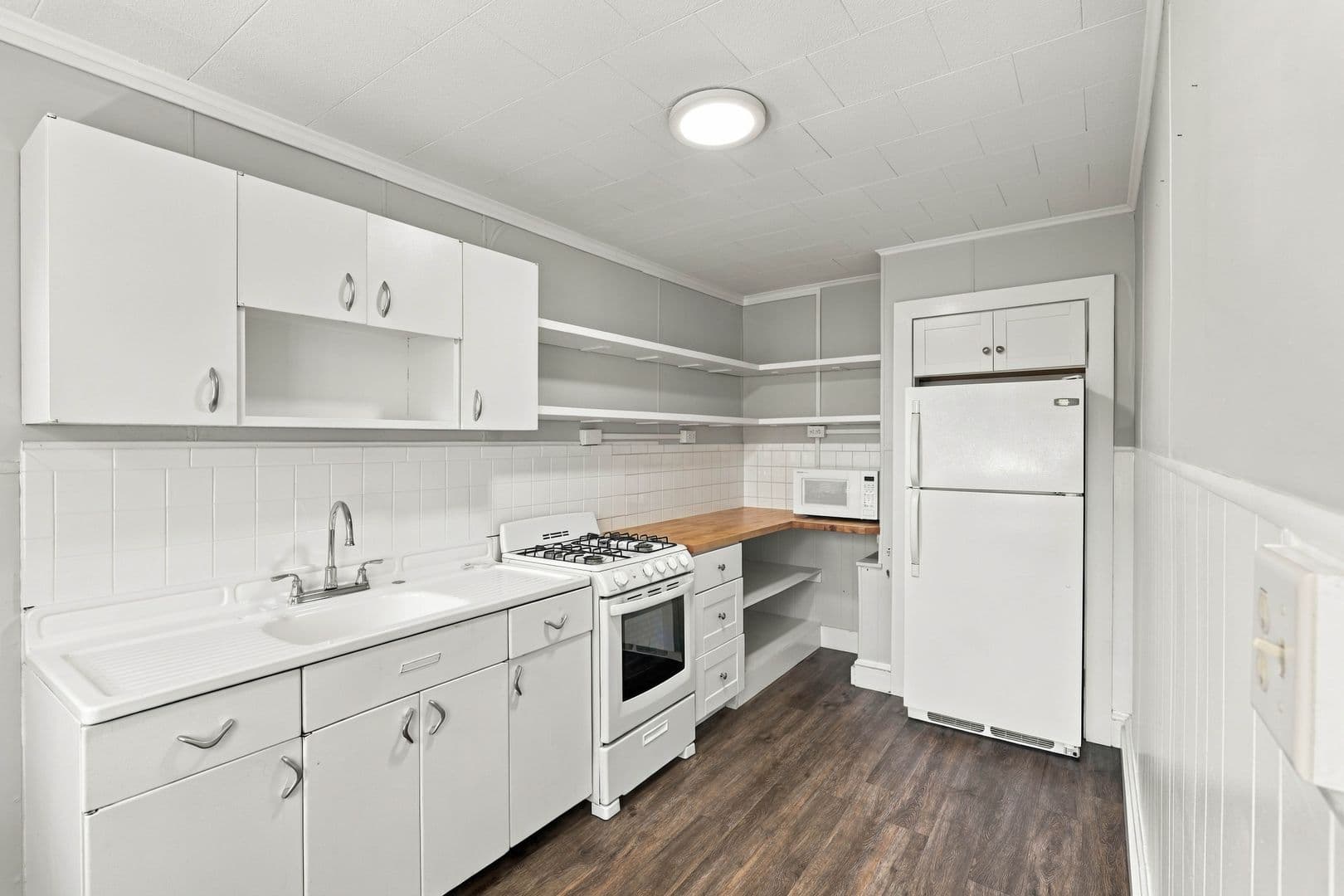 Lancaster Apartment: 146 N Ann- 452 E Chestnut St