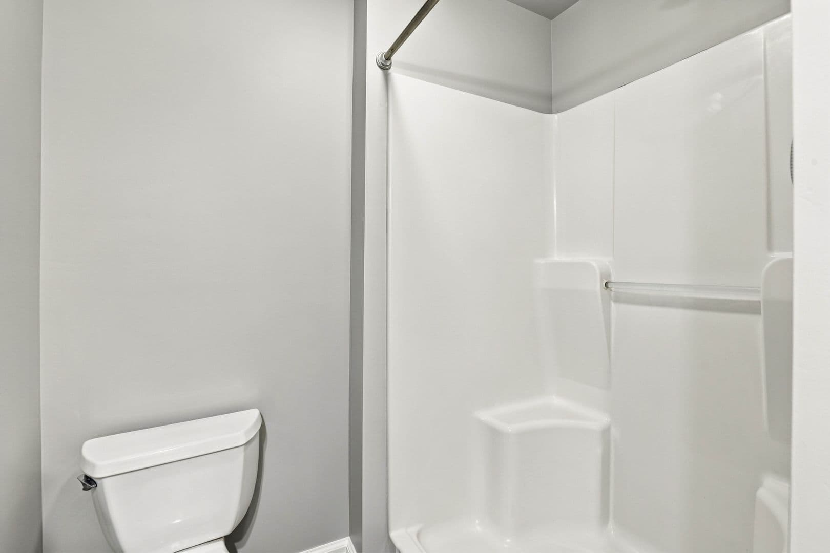 Lancaster Apartment: 283 E Madison Street