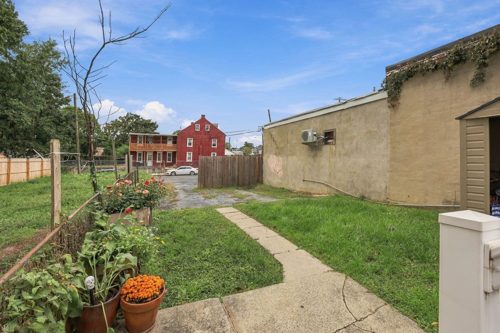 Lancaster Apartment: 304 S Prince St