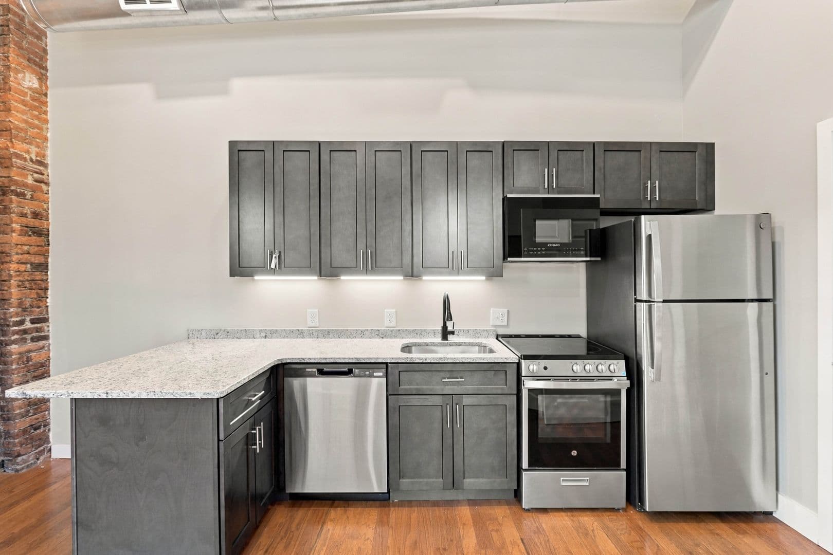 Lancaster Apartment: 227 N Prince St