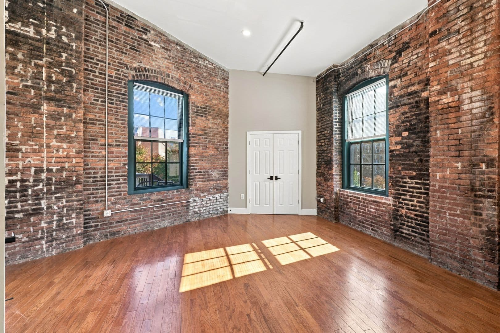 Lancaster Apartment: 227 N Prince St
