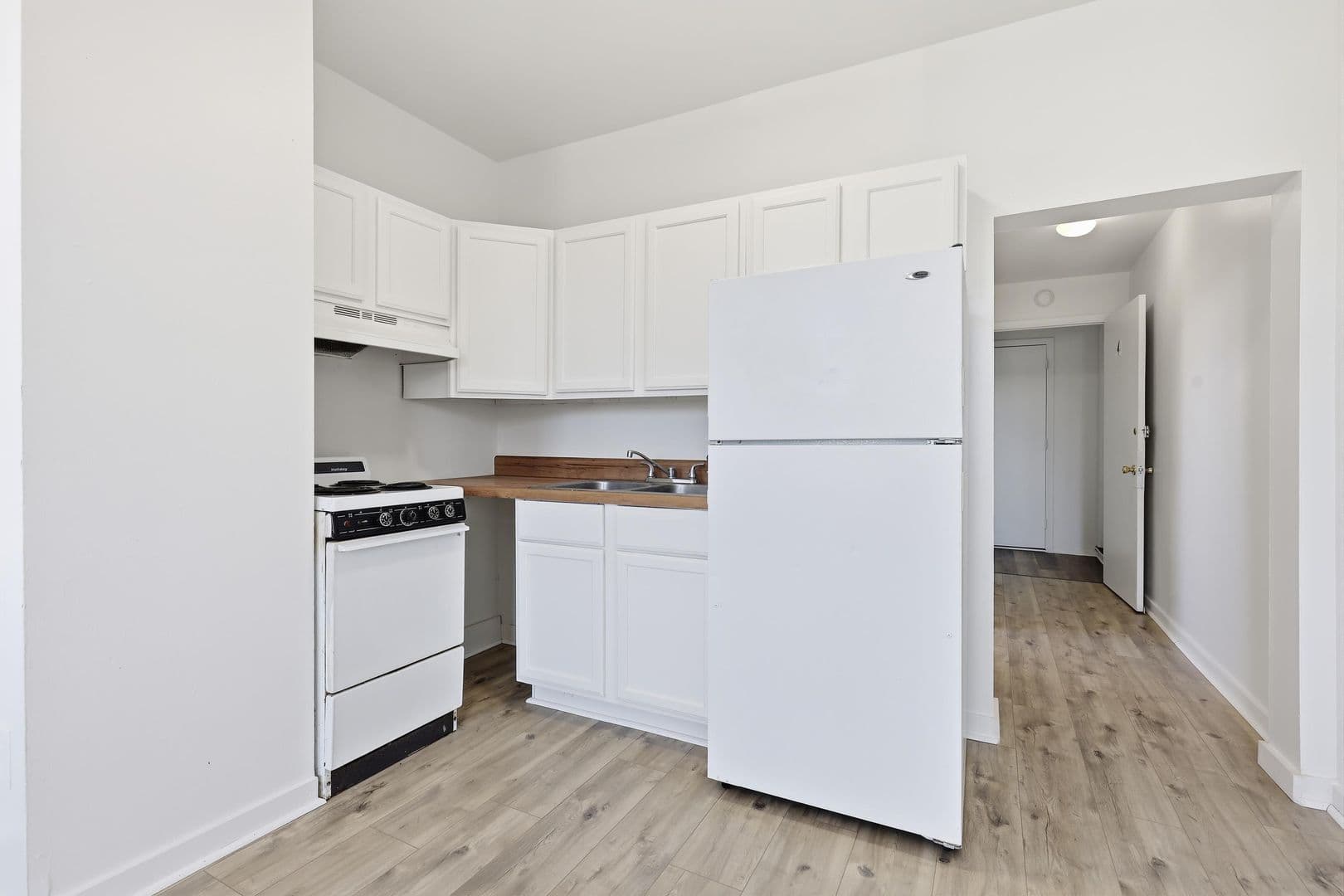 Mount Joy Apartment: 101 West Main St