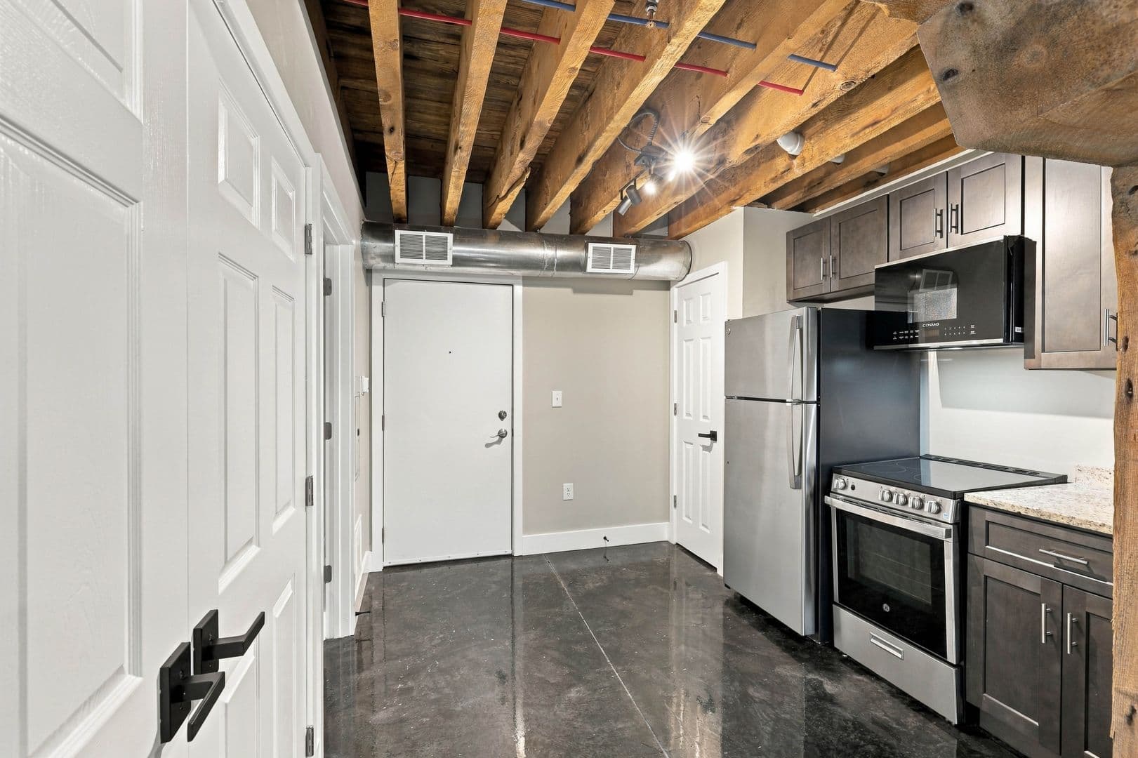 Lancaster Apartment: 227 N Prince St