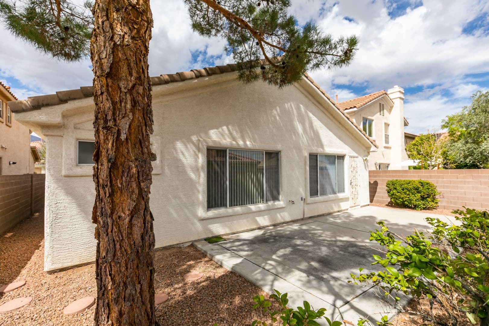 LAS VEGAS House: 1920 Sondrio Dr