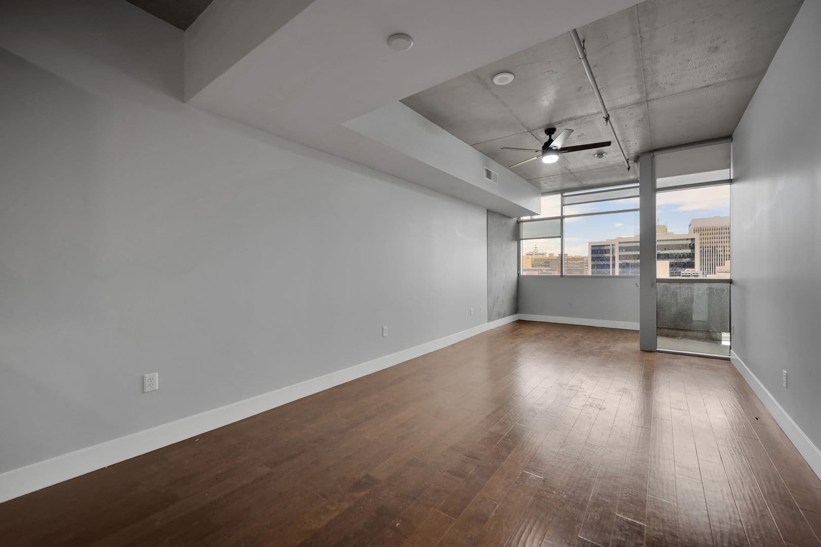 Las Vegas Condo: 353 East Bonneville #804