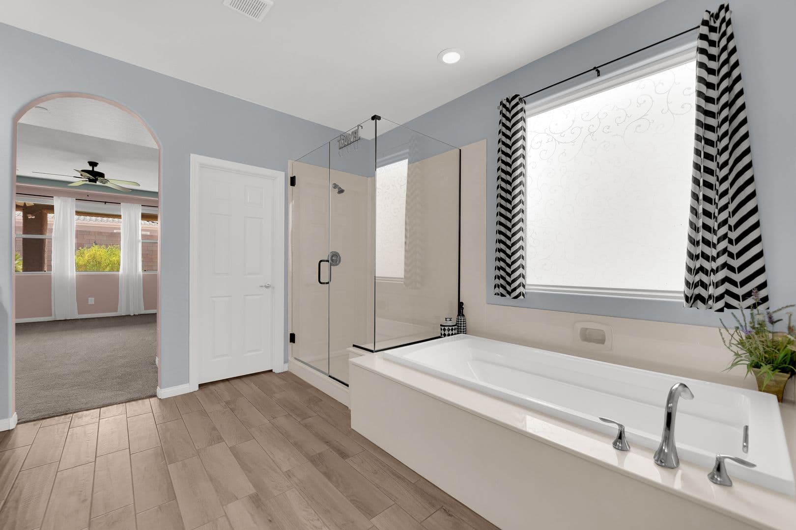 Henderson House: 279 Via San Gabriella
