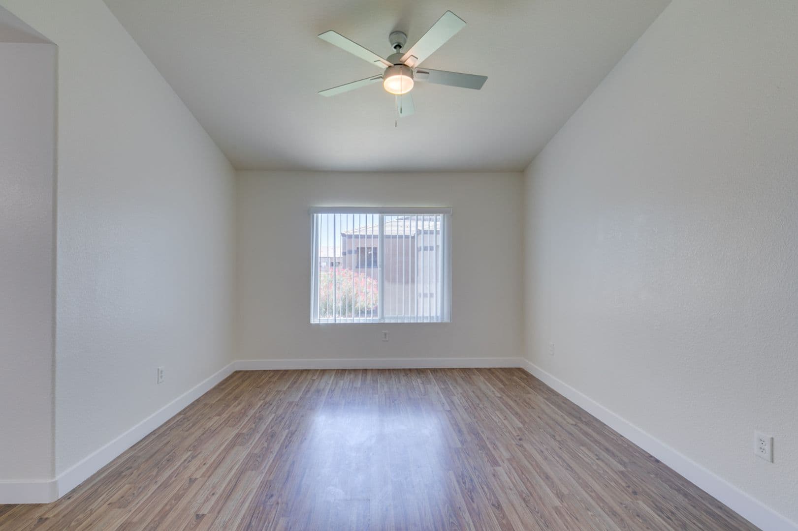 LAS VEGAS Condo: 6650 W. WARM SPRINGS ROAD UNIT 2118, BULD 16