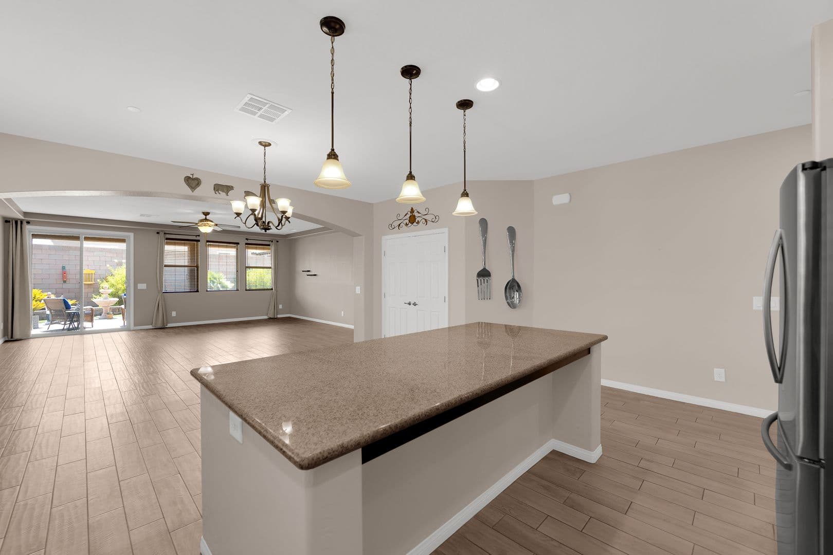 Henderson House: 279 Via San Gabriella