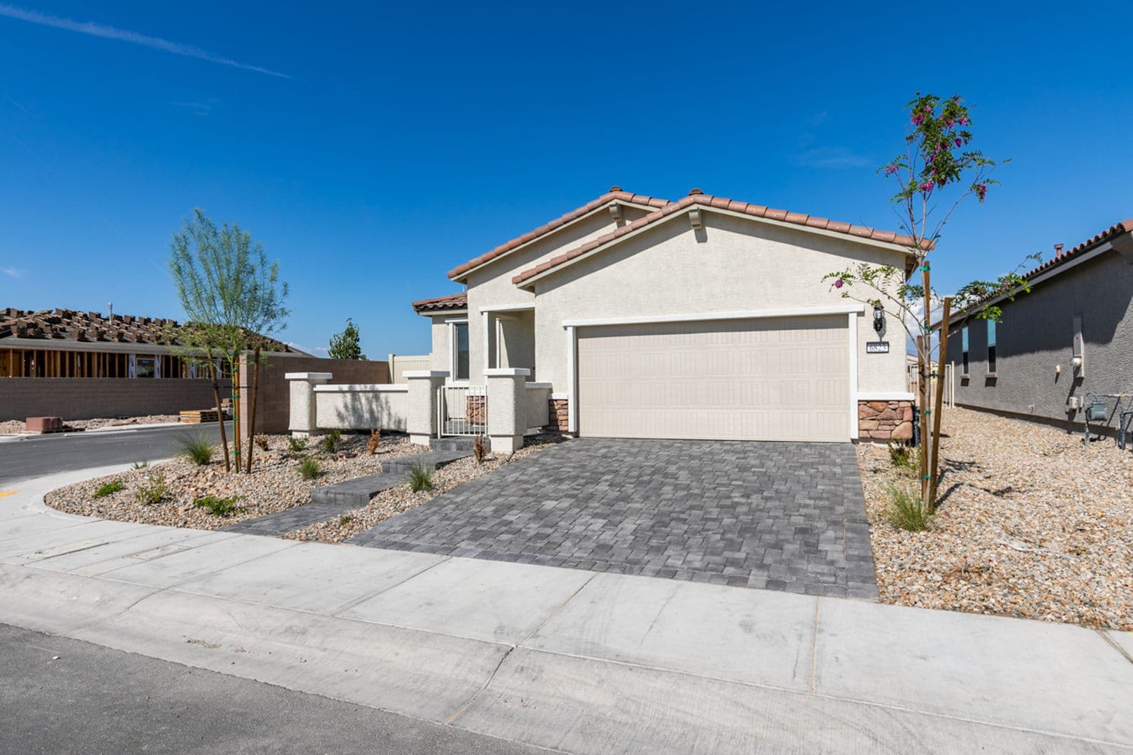 North Las Vegas House: 6823 Laguna Blanca Street