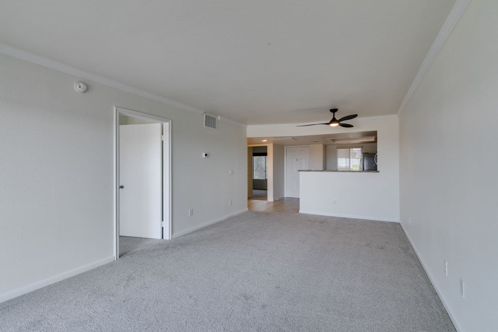 Las Vegas Condo: 8070 W. Russell Rd Unit 2026 BLDG 6