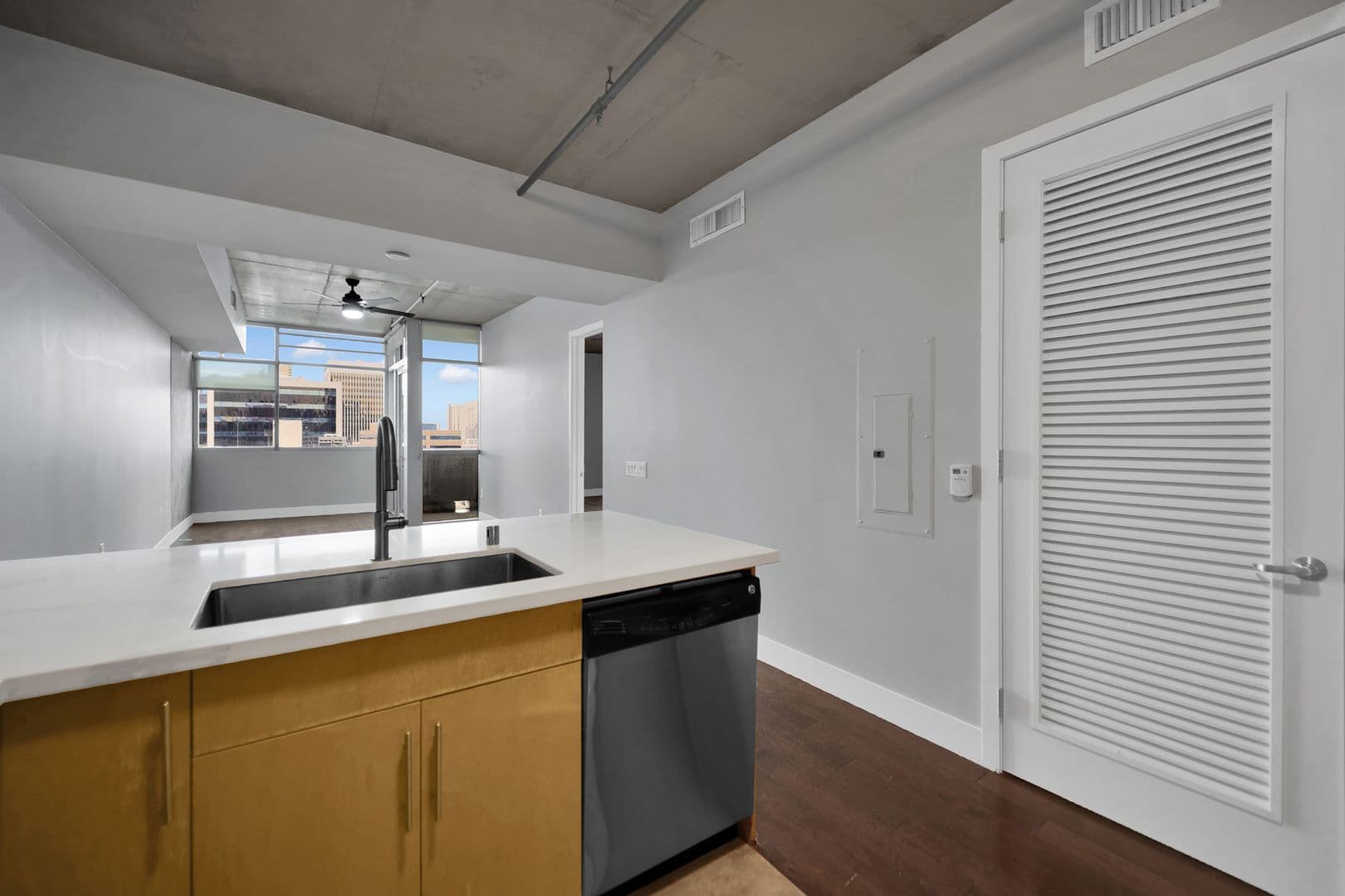 Las Vegas Condo: 353 East Bonneville #804