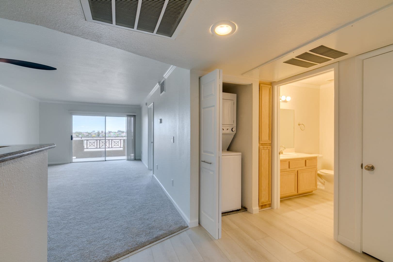 Las Vegas Condo: 8070 W. Russell Rd Unit 2026 BLDG 6