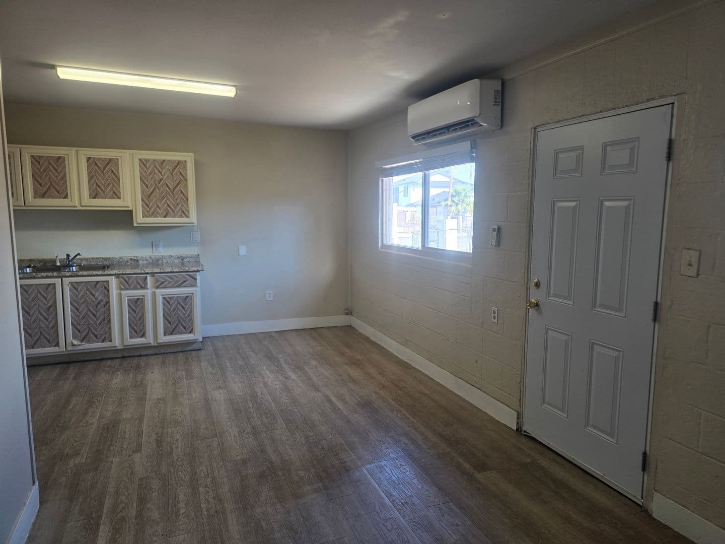 North Las Vegas Apartment: 1911 Princeton Street