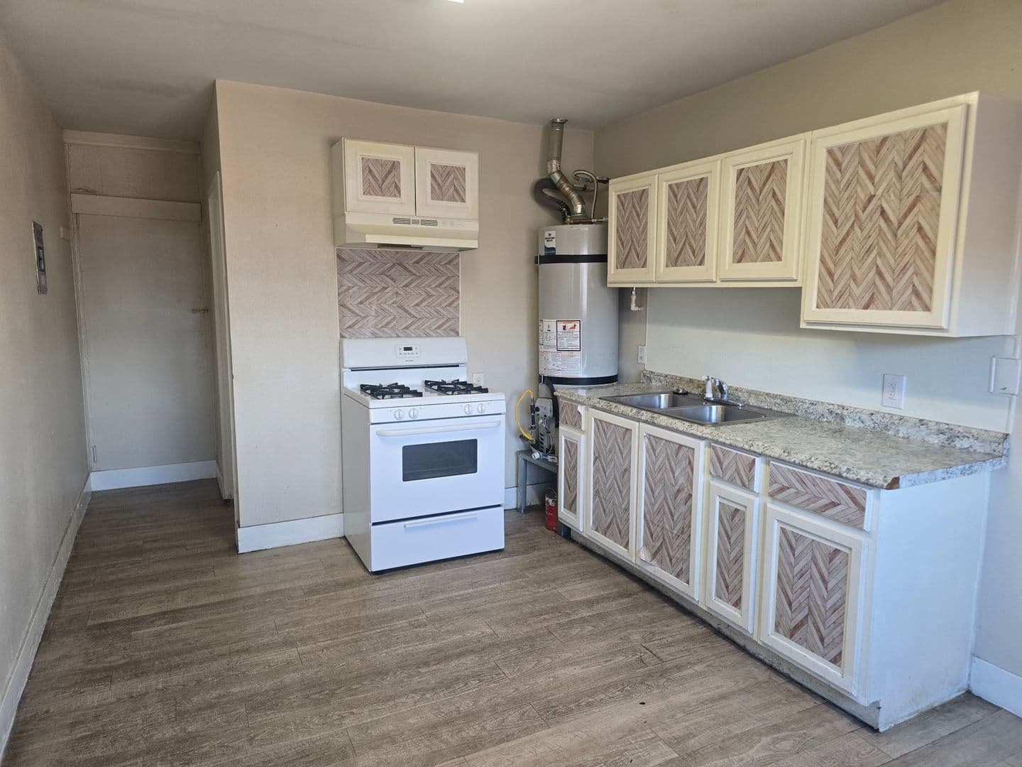 North Las Vegas Apartment: 1911 Princeton Street