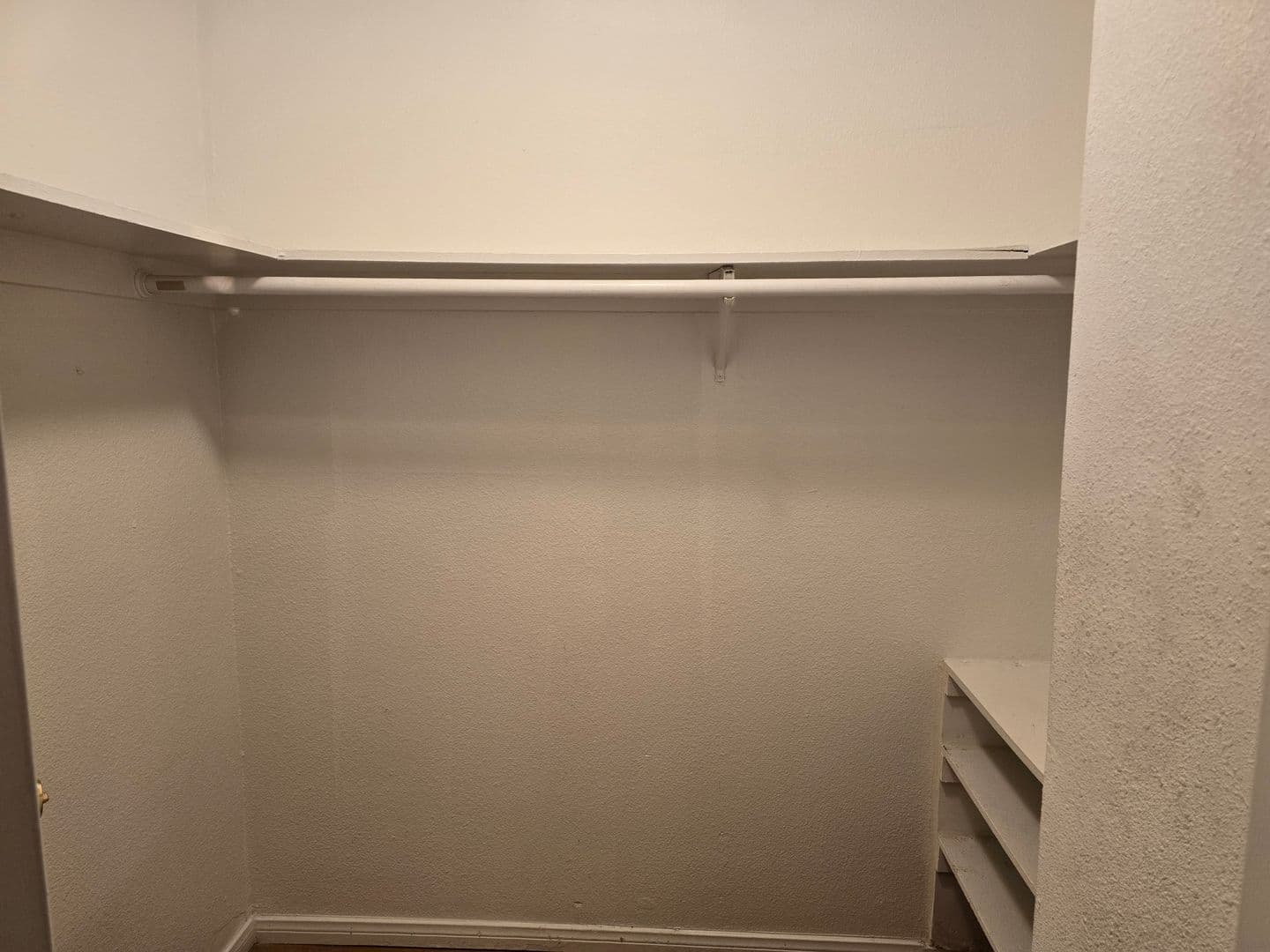Las Vegas Apartment: 1724 Breckenwood Ct