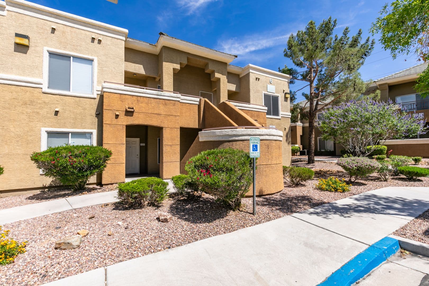Las Vegas Condo: 8070 W. Russell Rd Unit 2026 BLDG 6