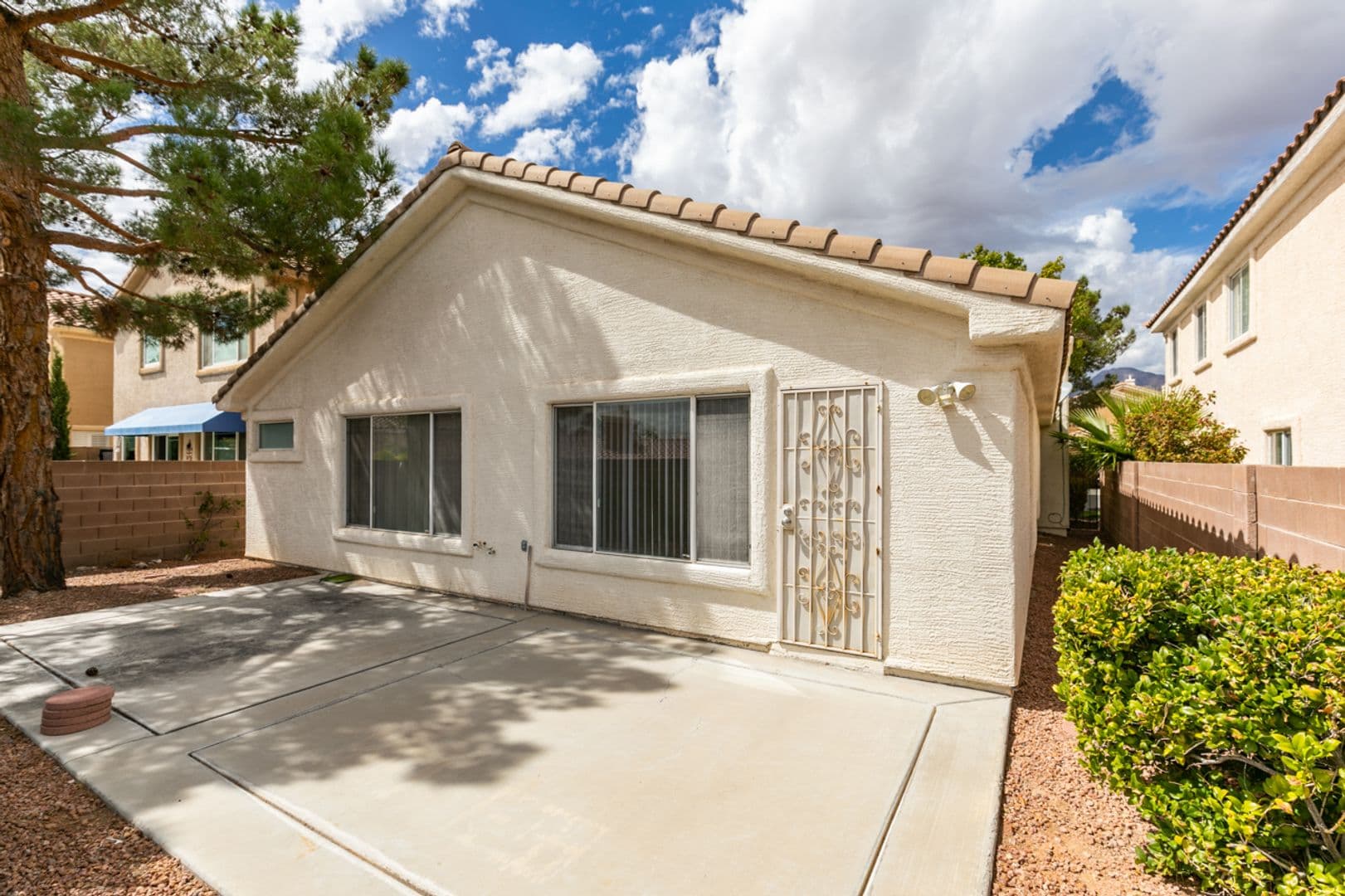 LAS VEGAS House: 1920 Sondrio Dr