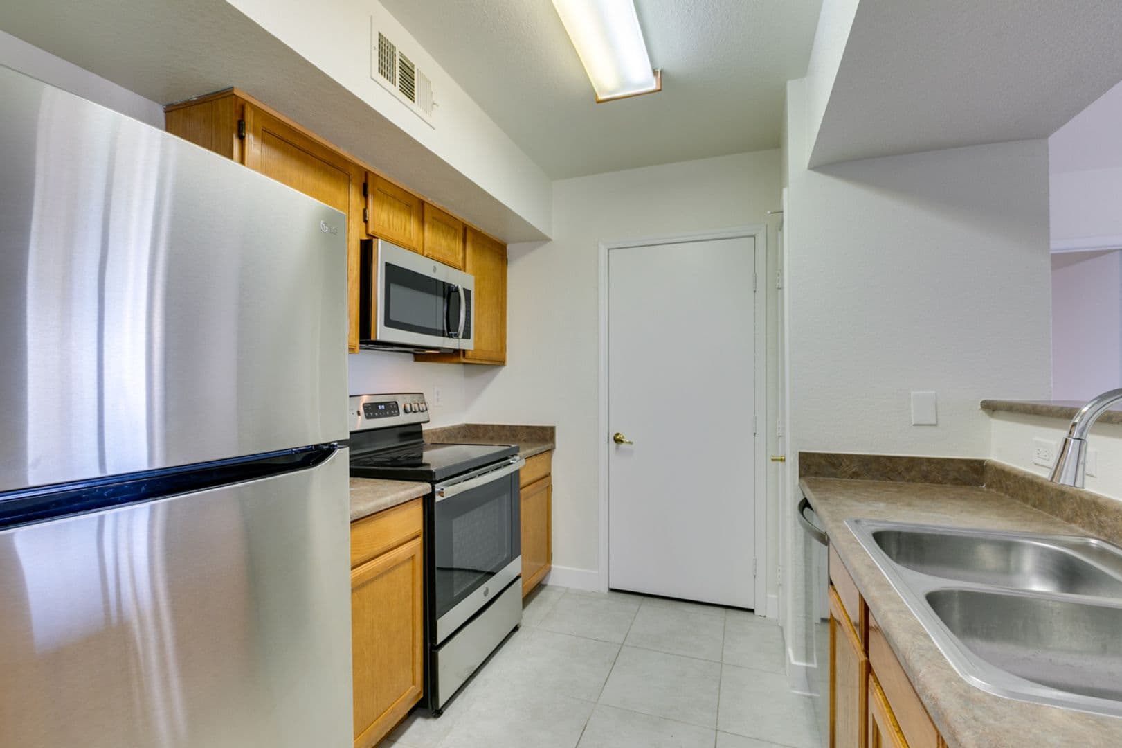 LAS VEGAS Condo: 6650 W. WARM SPRINGS ROAD UNIT 2118, BULD 16