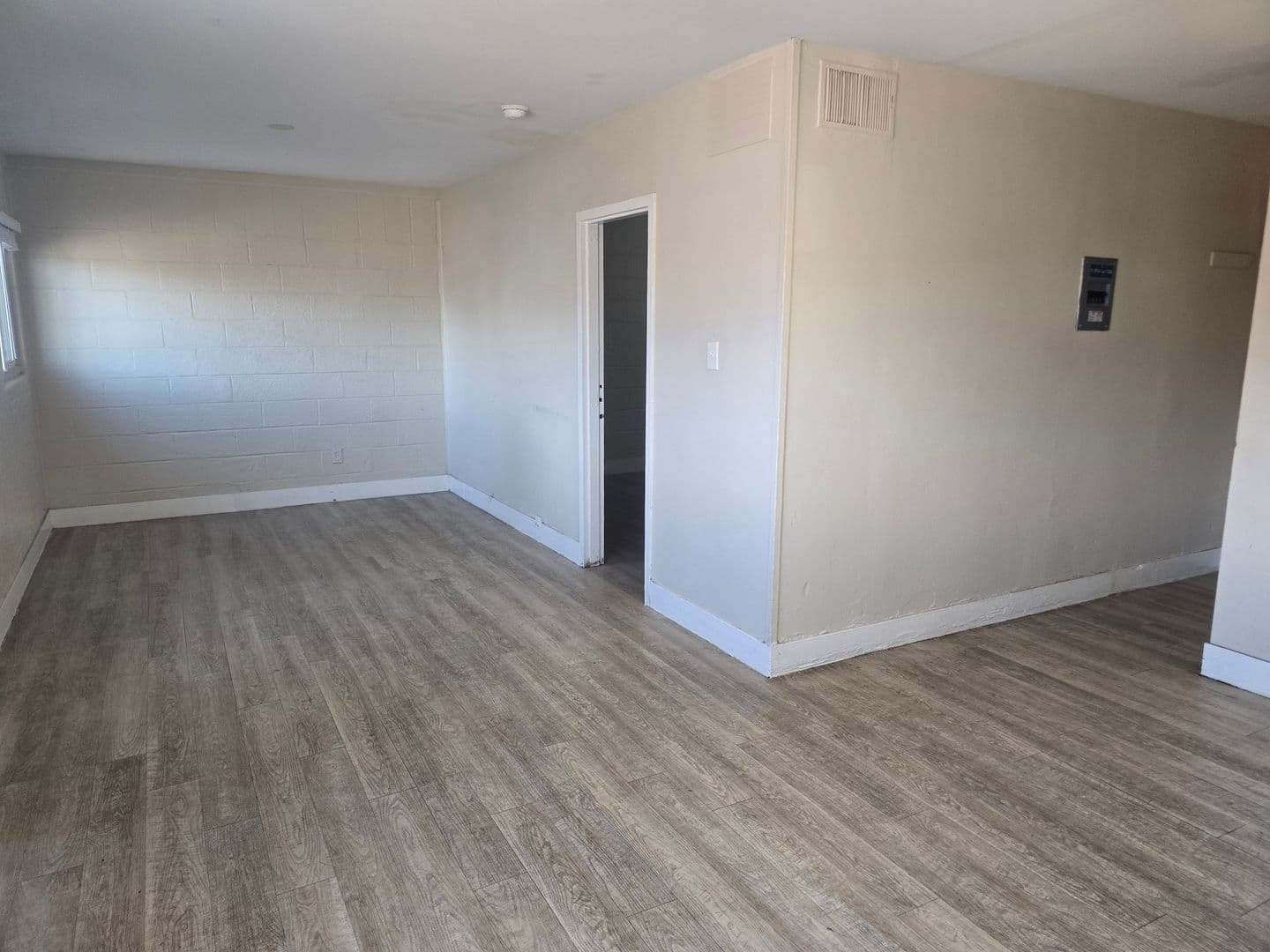 North Las Vegas Apartment: 1911 Princeton Street
