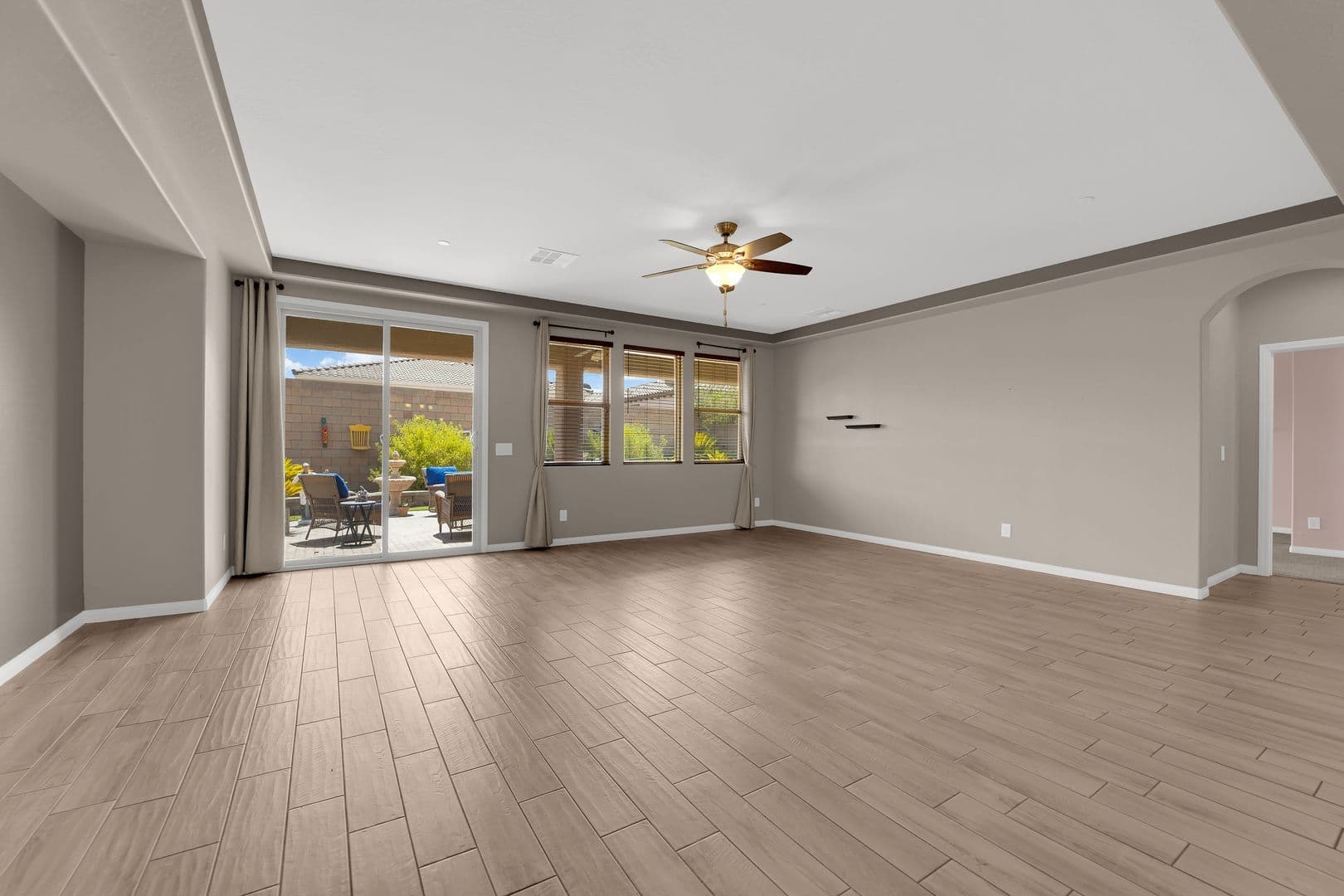 Henderson House: 279 Via San Gabriella