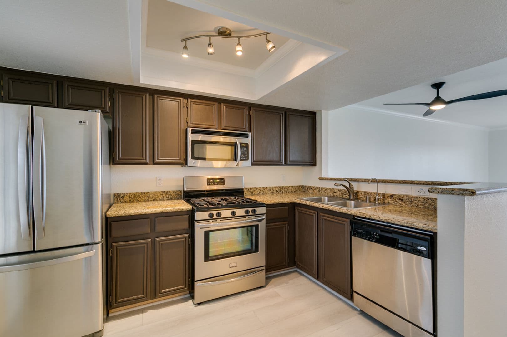 Las Vegas Condo: 8070 W. Russell Rd Unit 2026 BLDG 6